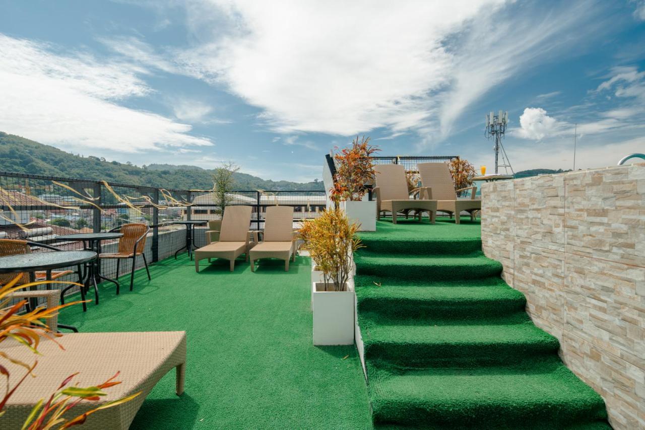Patong Buri Resort Eksteriør bilde